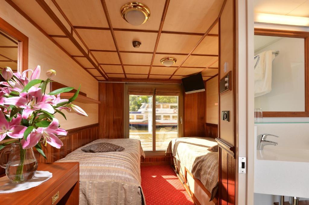 Florentina Boat Praag Buitenkant foto