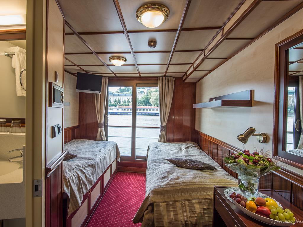 Florentina Boat Praag Buitenkant foto