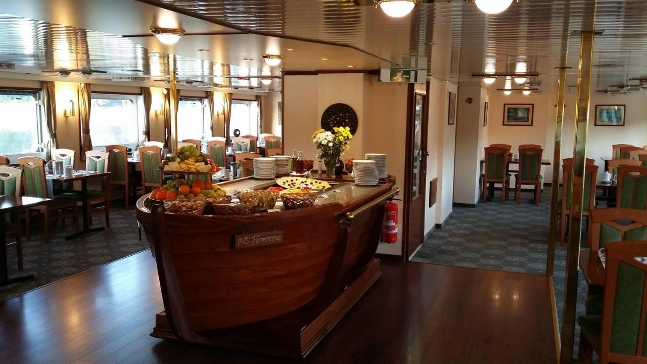Florentina Boat Praag Buitenkant foto