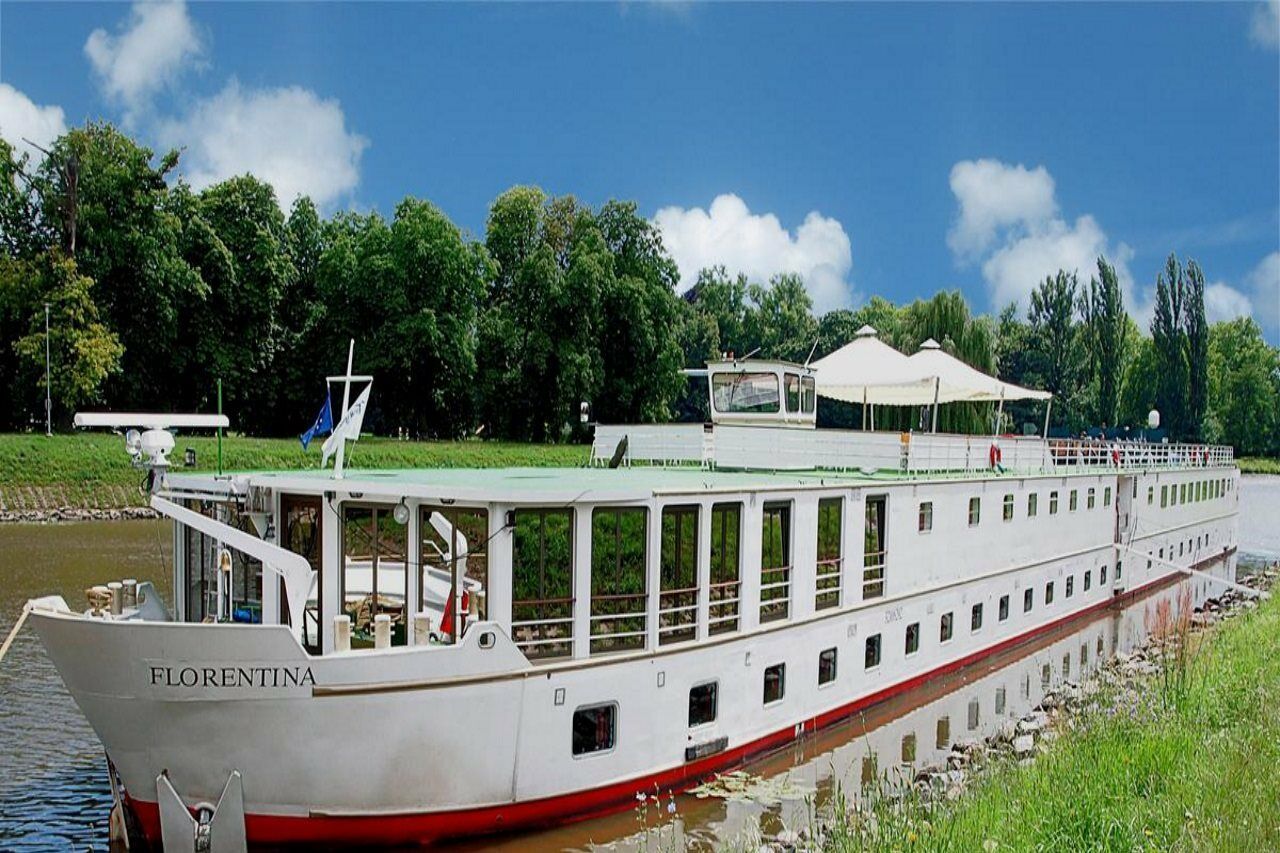 Florentina Boat Praag Buitenkant foto